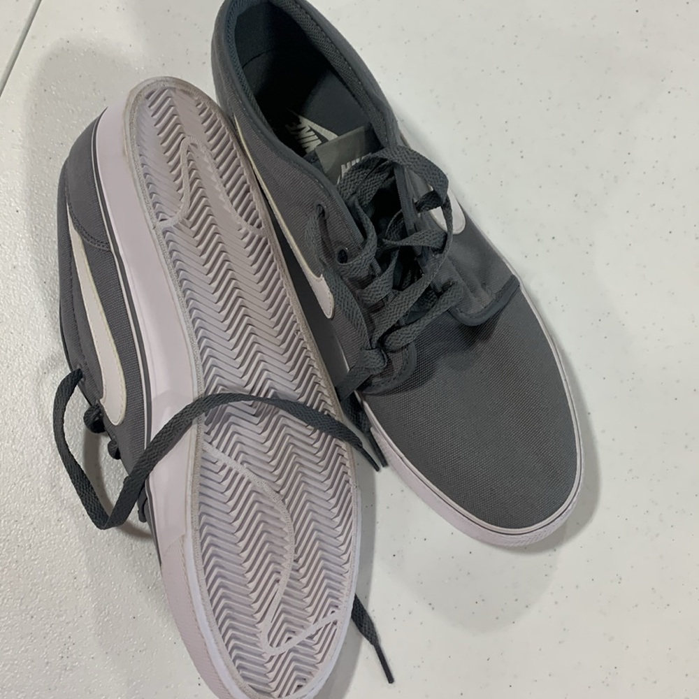 NIKE Men's Toki Low Txt Casual Shoe 3142 *LAST PAIR* - Picture 3 of 4